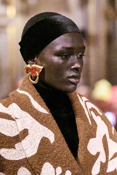 Look 52